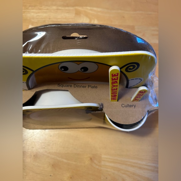 Bamboo Ware Kids Bumble Bee Dinner Set - Picture 6 of 9